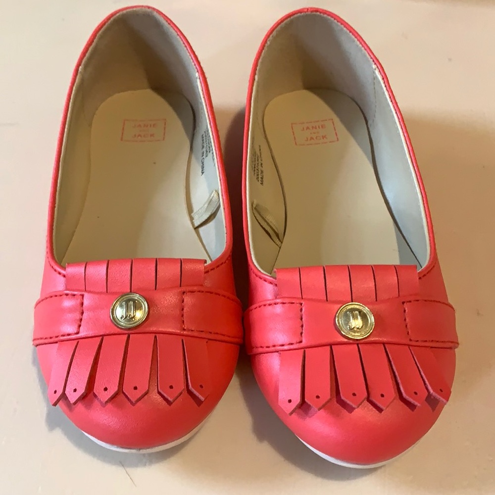 Never worn toddler dress shoes.